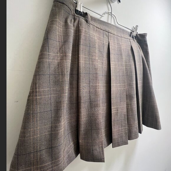 Nordstrom Tracy Check Pleated Miniskirt (Size 10) - Picture 8 of 11